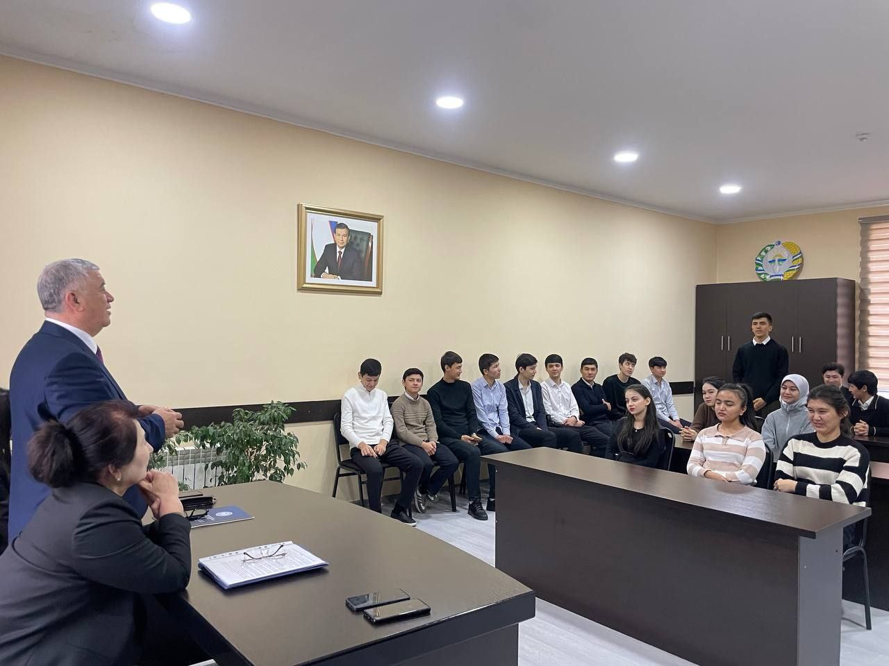 “Yoshlar ongiga tahdid – psixoaktiv moddalalar va  giyohvandlik illati” mavzusida mahalla yoshlari oʻrtasida davra suhbati boʻlib oʻtdi